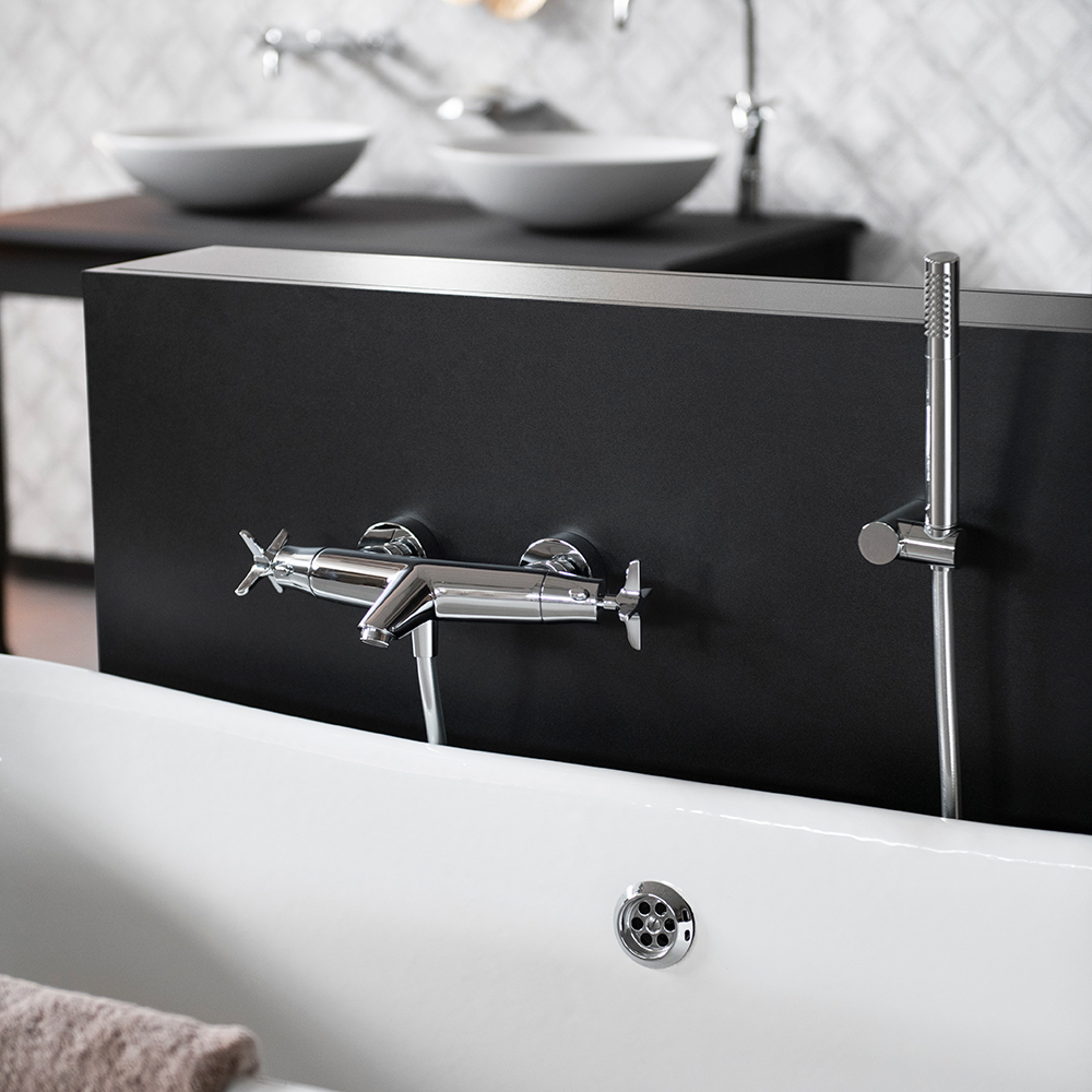 Смеситель термостатический для ванны ADAGIO 913901S