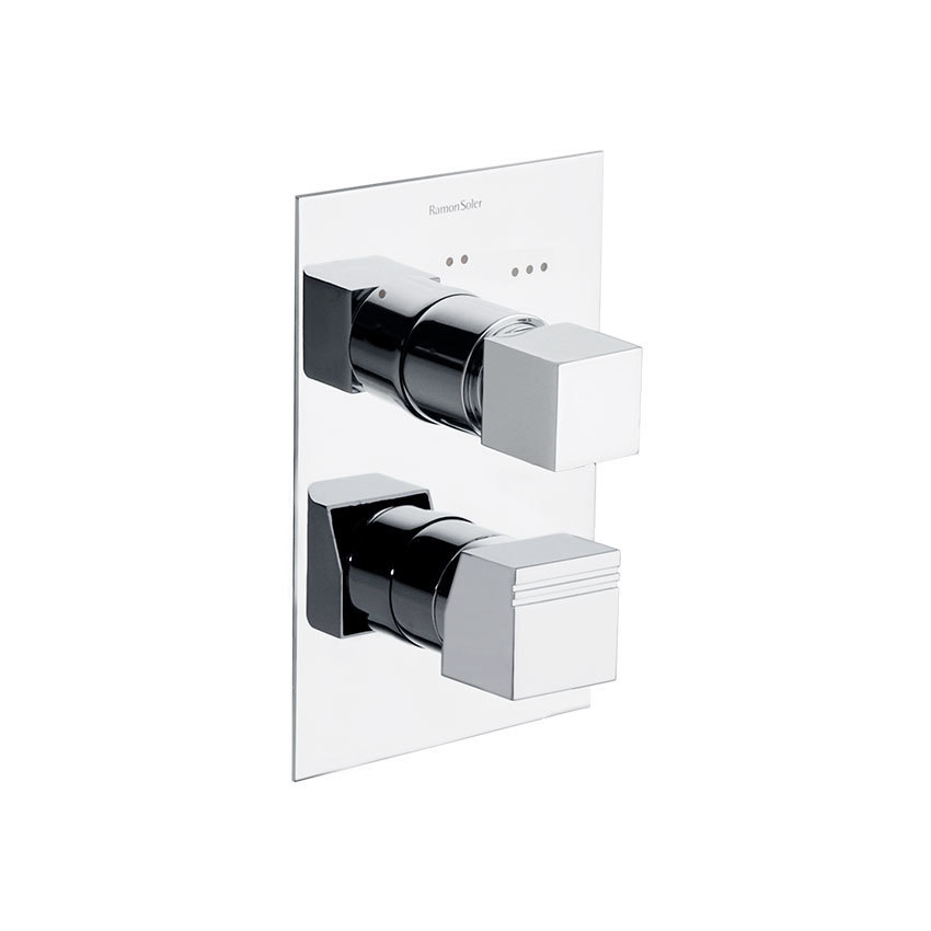 Встраиваемый смеситель для душа KUATRO 471503S на 3 выхода