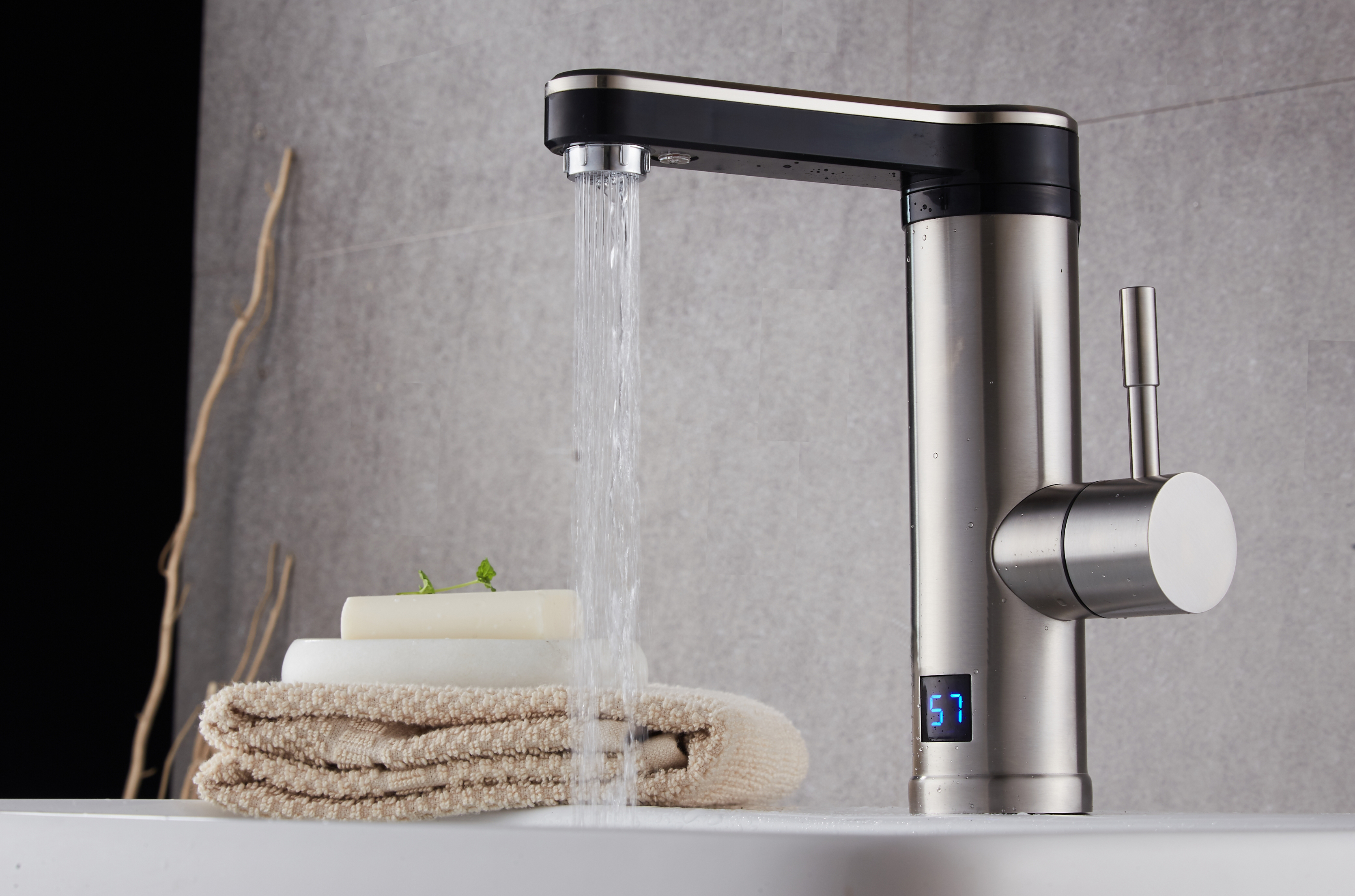 Проточный водонагреватель TSARSBERG TSB-WH1181 электрический