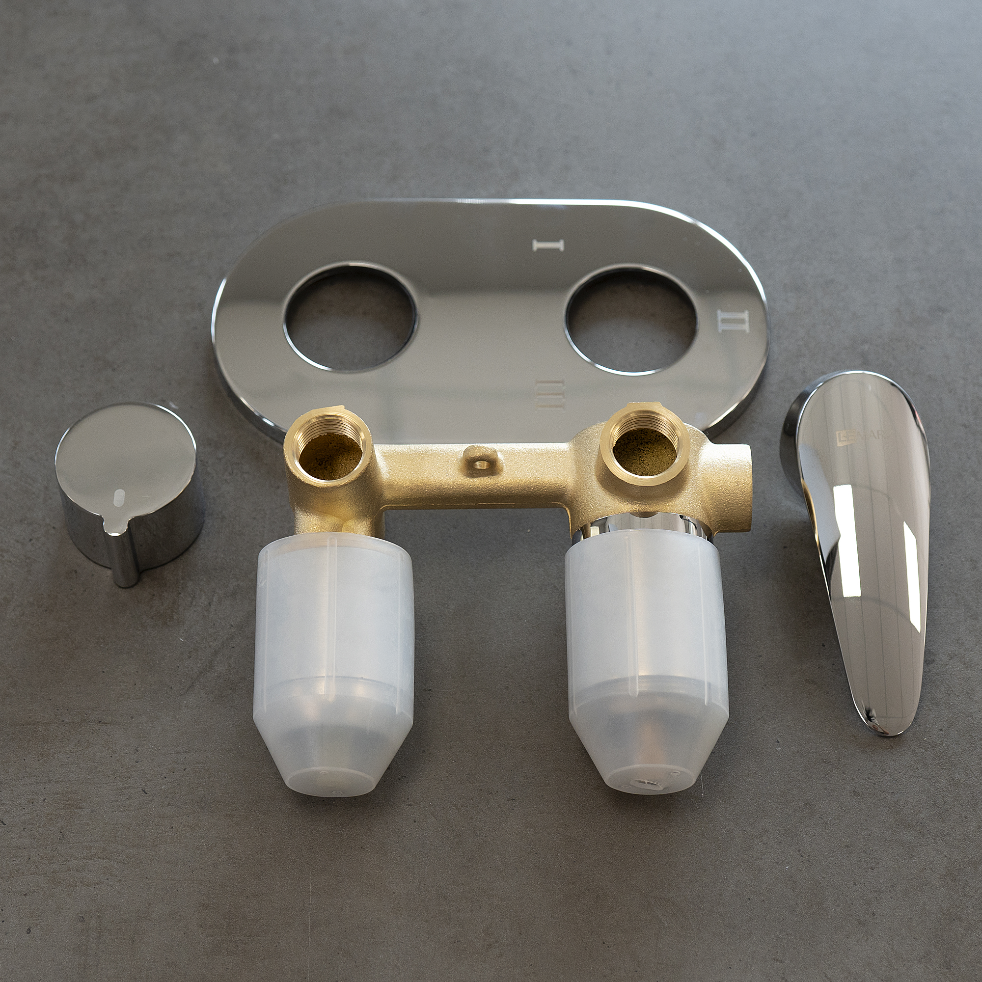 Смеситель Lemark Linara LM0428C для ванны и душа, встраиваемый Смеситель Lemark Linara LM0428C для ванны и душа, встраиваемый