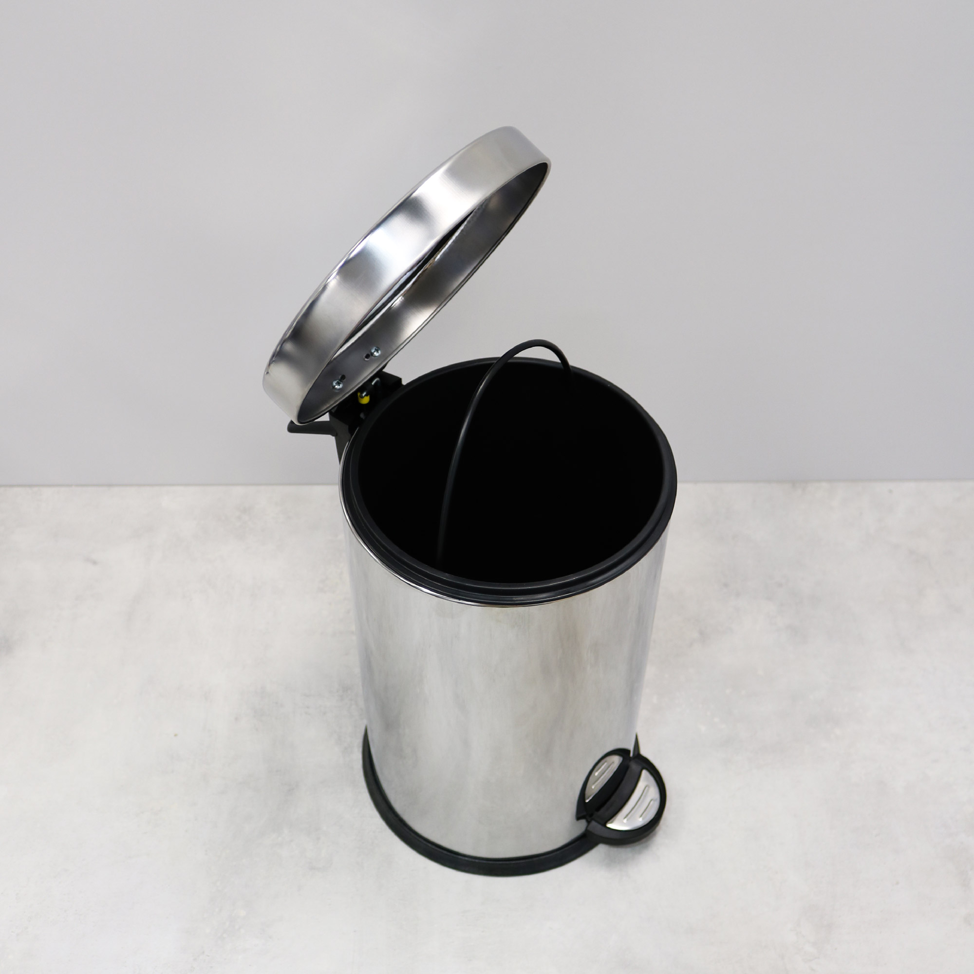 Ведро с крышкой плавного закрывания 8 л FIXSEN HOTEL (FX-34024N) Ведро с крышкой плавного закрывания 8 л FIXSEN HOTEL (FX-34024N)