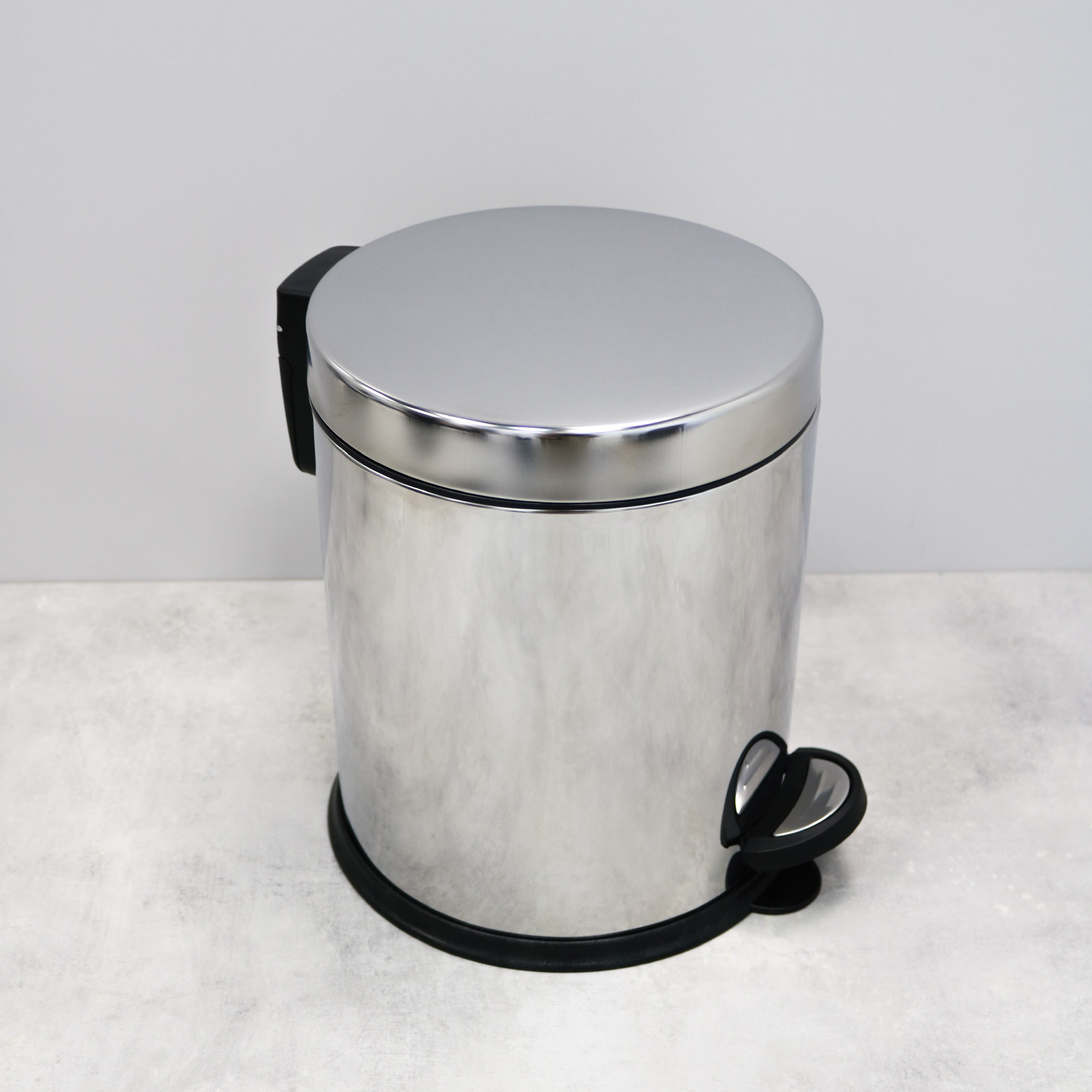 Ведро с крышкой плавного закрывания 5 л FIXSEN HOTEL (FX-34024M)