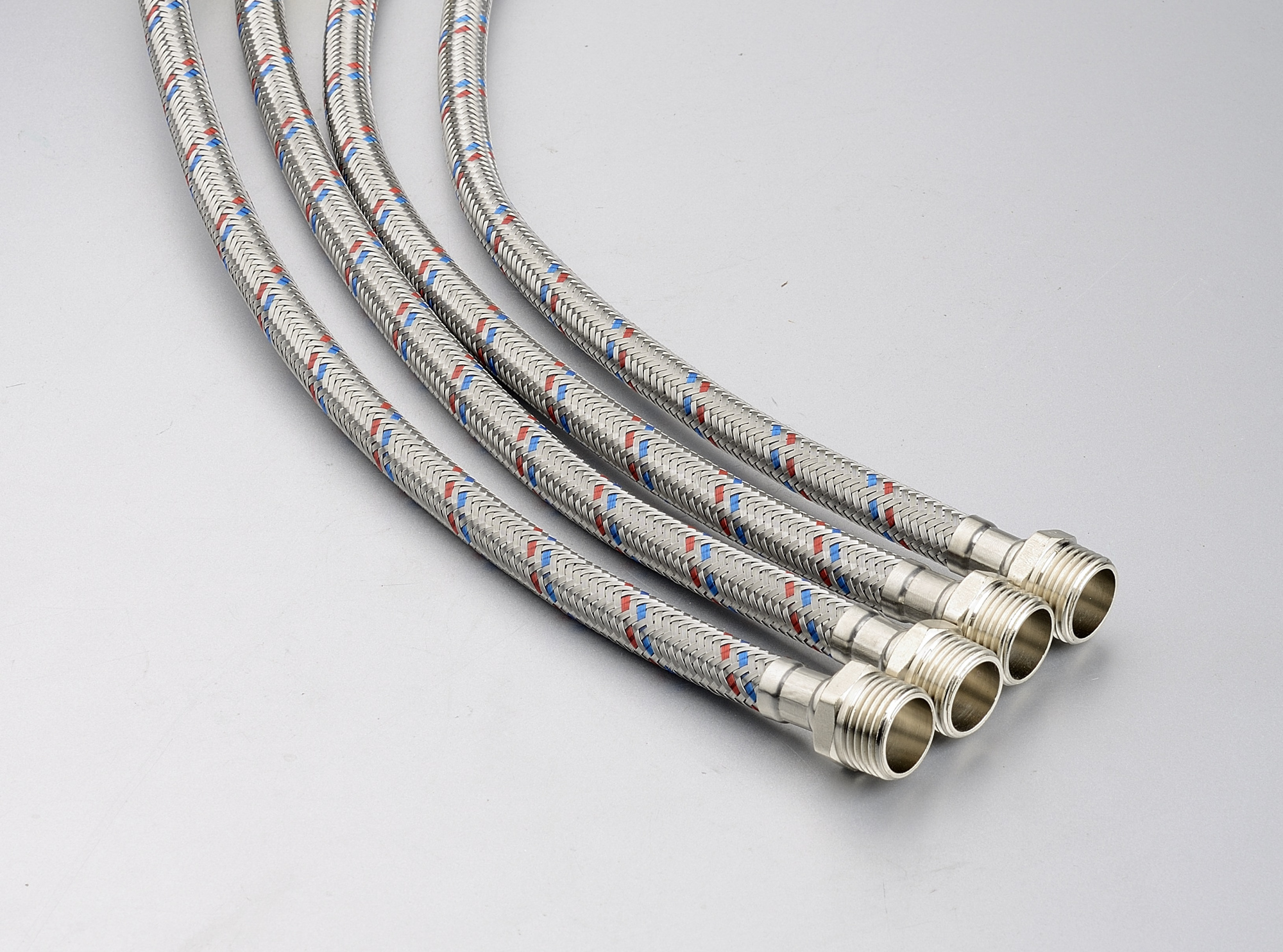 Подводка гибкая ProfECO для воды 60 см гайка-штуцер 1/2-1/2 PE-FM60