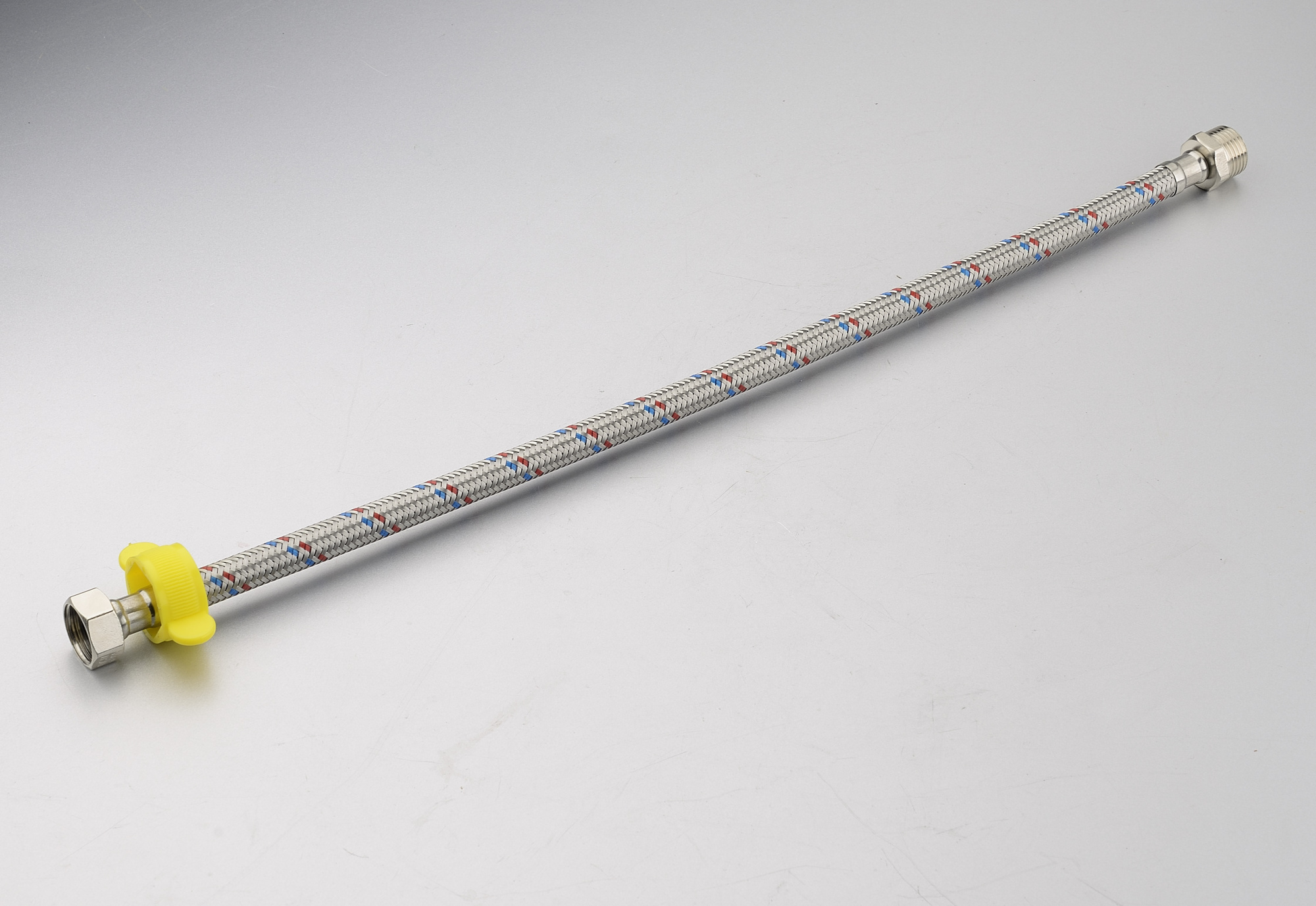 Подводка гибкая ProfECO для воды 60 см гайка-штуцер 1/2-1/2 PE-FM60